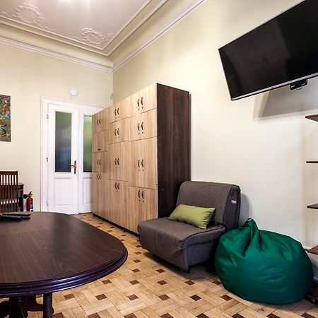 Leosphere Hostel 利沃夫 外观 照片
