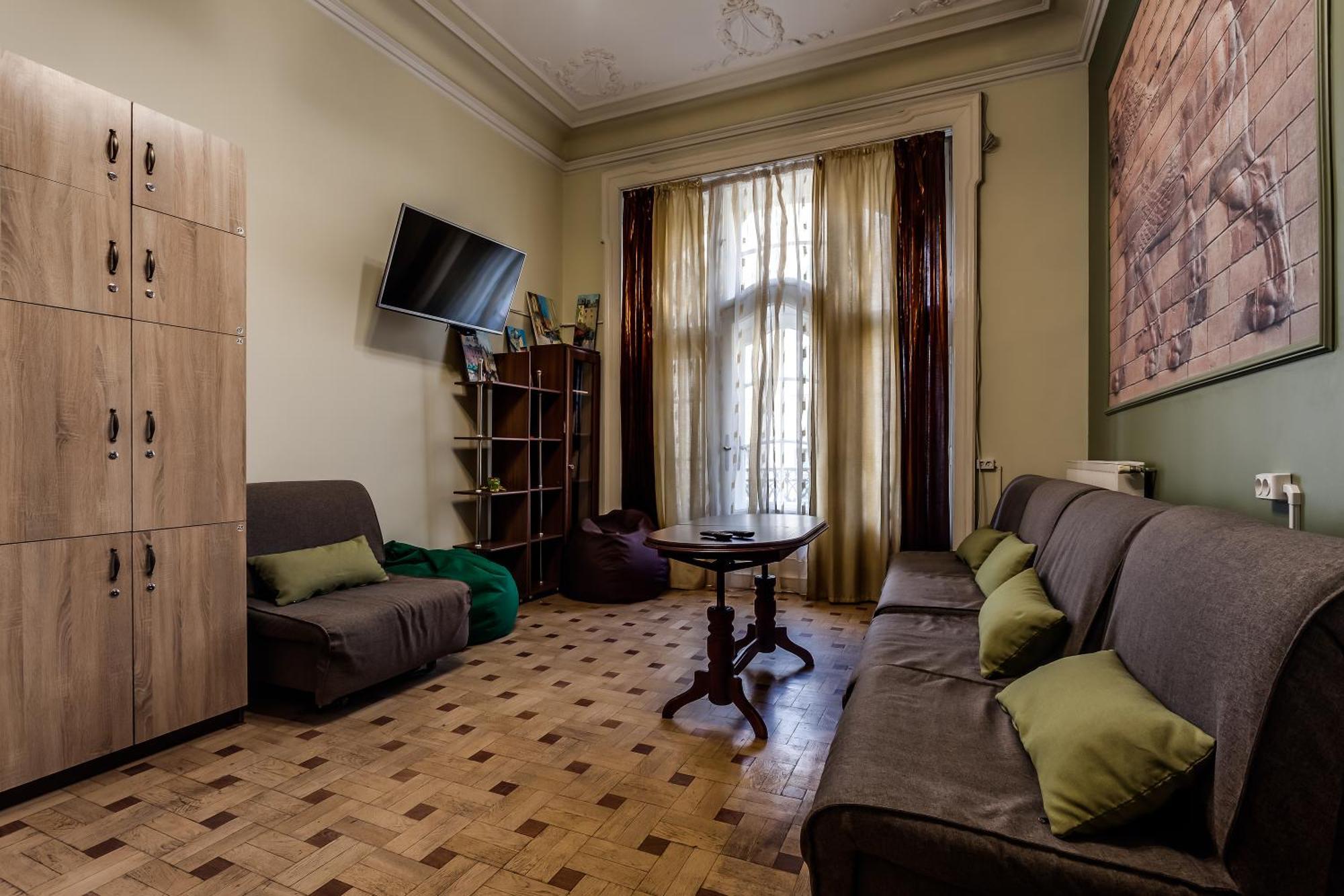 Leosphere Hostel 利沃夫 外观 照片