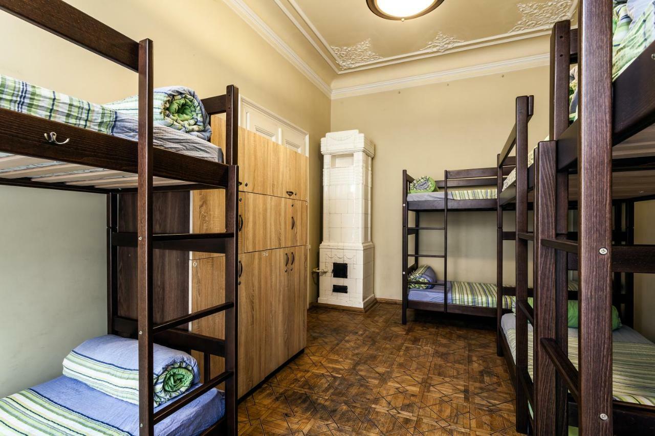 Leosphere Hostel 利沃夫 外观 照片
