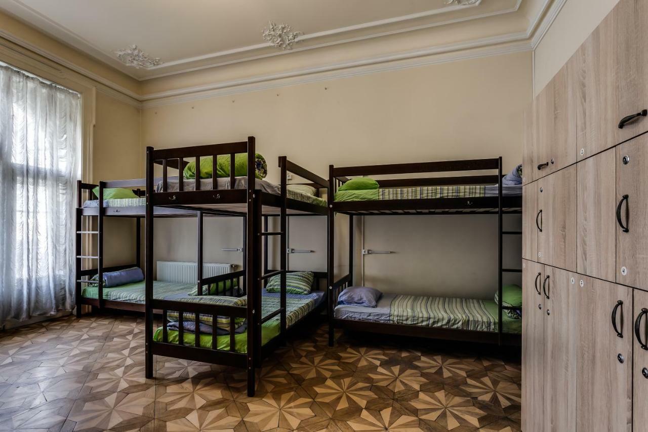 Leosphere Hostel 利沃夫 外观 照片