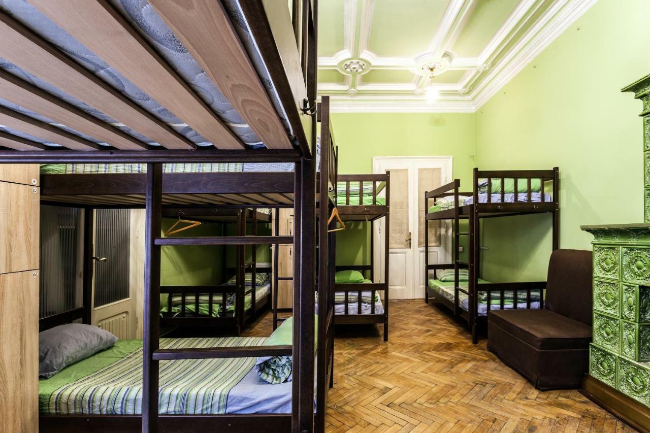 Leosphere Hostel 利沃夫 外观 照片