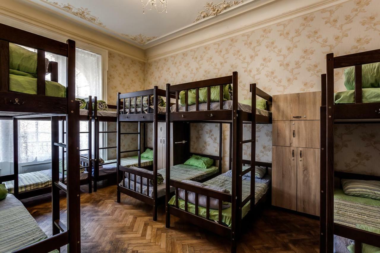 Leosphere Hostel 利沃夫 外观 照片