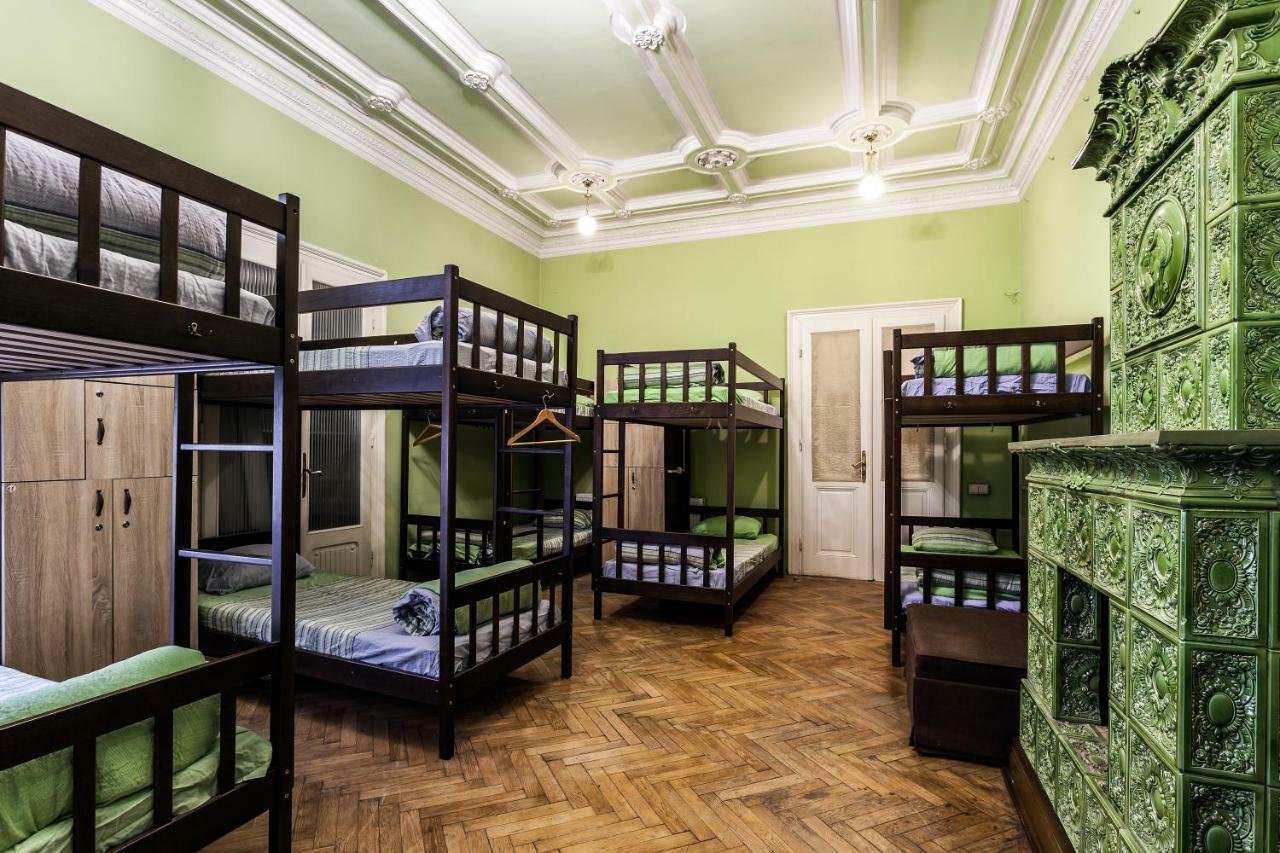 Leosphere Hostel 利沃夫 外观 照片